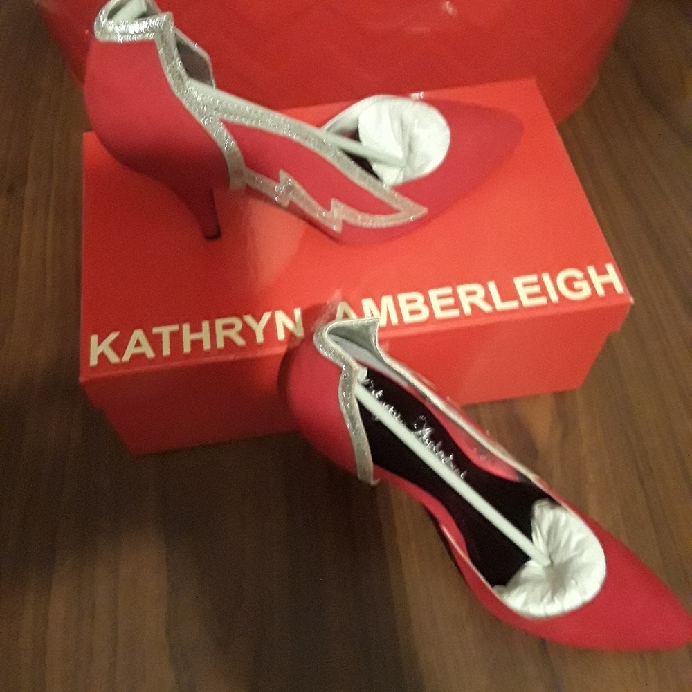Kathryn Amberleigh Red Suede Heel Shoes. NWOT